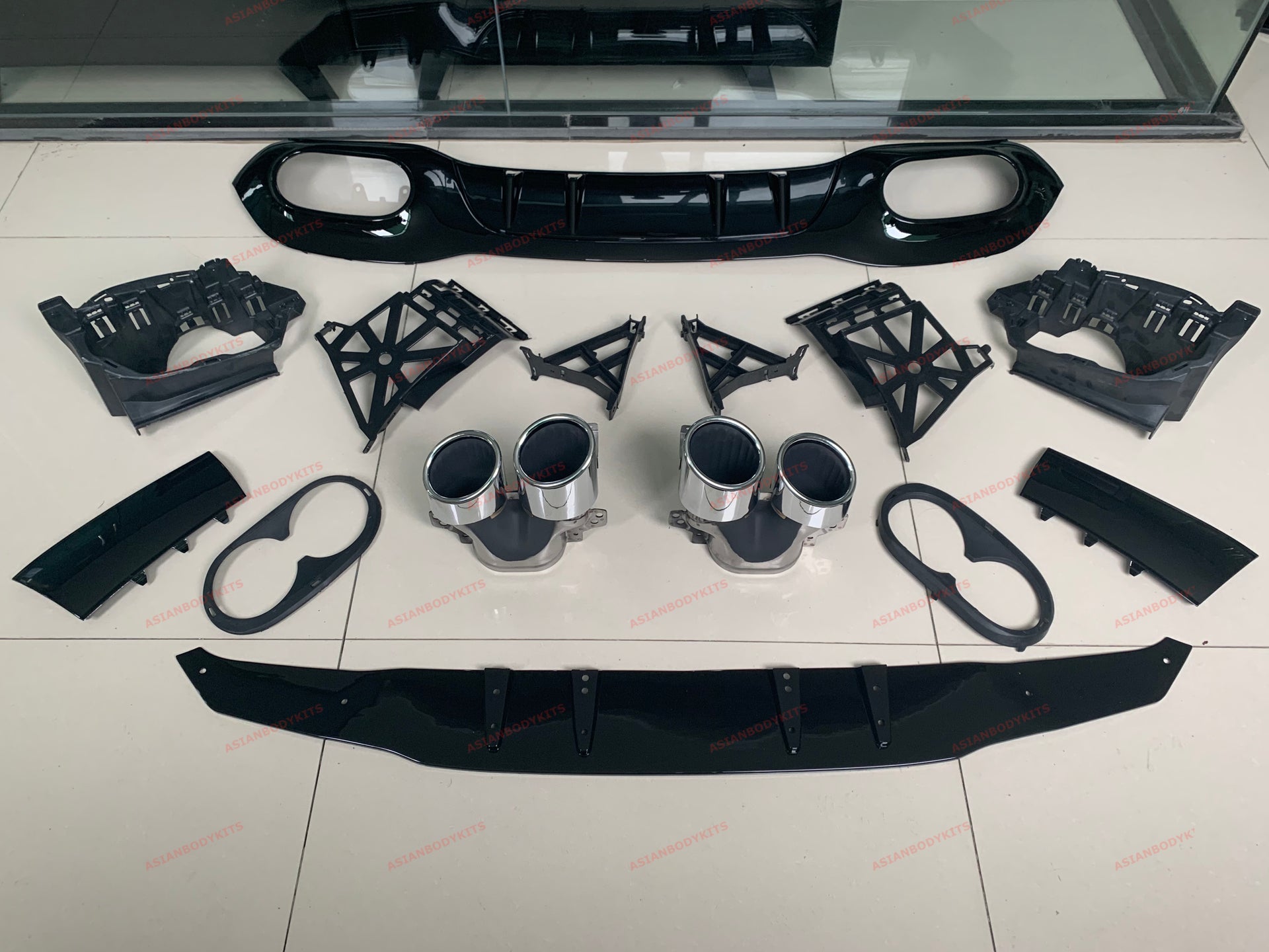 REAR DIFFUSER with QUAD MUFFLER TIPS for MERCEDES BENZ A Class W177 A35 AMG 18+