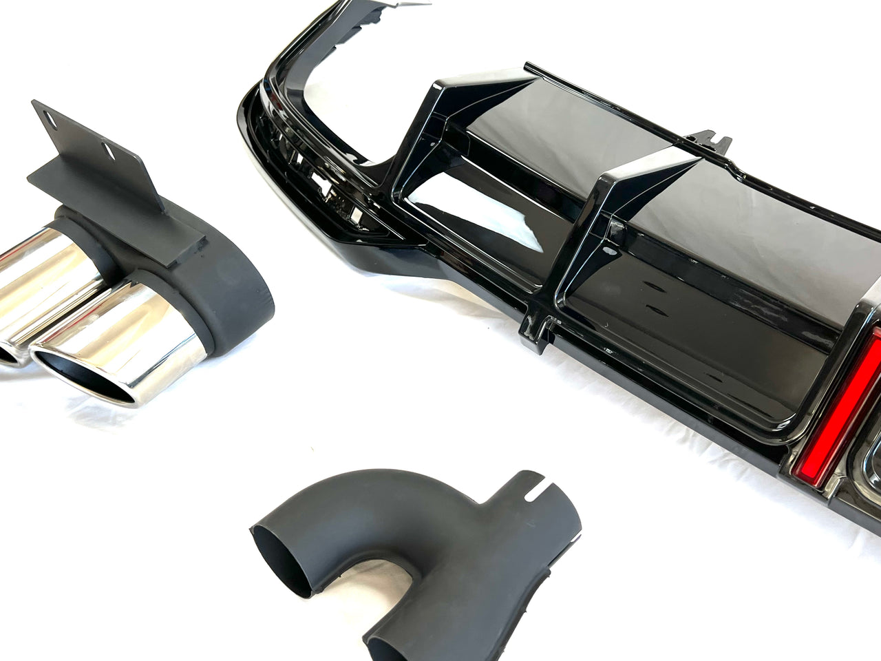RS5 STYLE REAR DIFFUSER WITH EXHAUST TIPS for AUDI A5 2020 - 2022