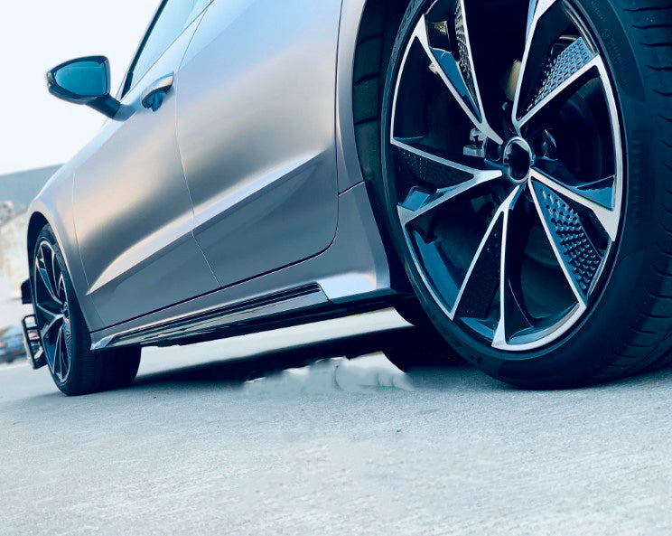 RS7 STYLE BODY KIT for AUDI A7 C8 4K8 2018 - 2023  Set includes:  Front Bumper Front Grille Side Skirts Rear Bumper with Diffuser Exhaust Tips