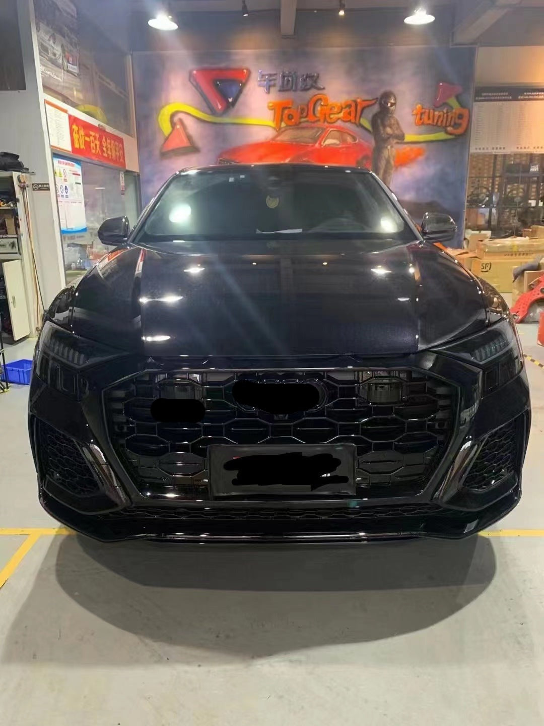RSQ8 STYLE CONVERSION BODY KIT for AUDI Q8 4M 2019 - 2023  Set includes:  Front Grille Front Bumper Front Lip Rear Bumper Rear Diffuser Exhaust Tips