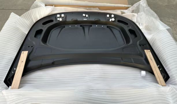 Range Rover L460 Vogue Carbon Hood
