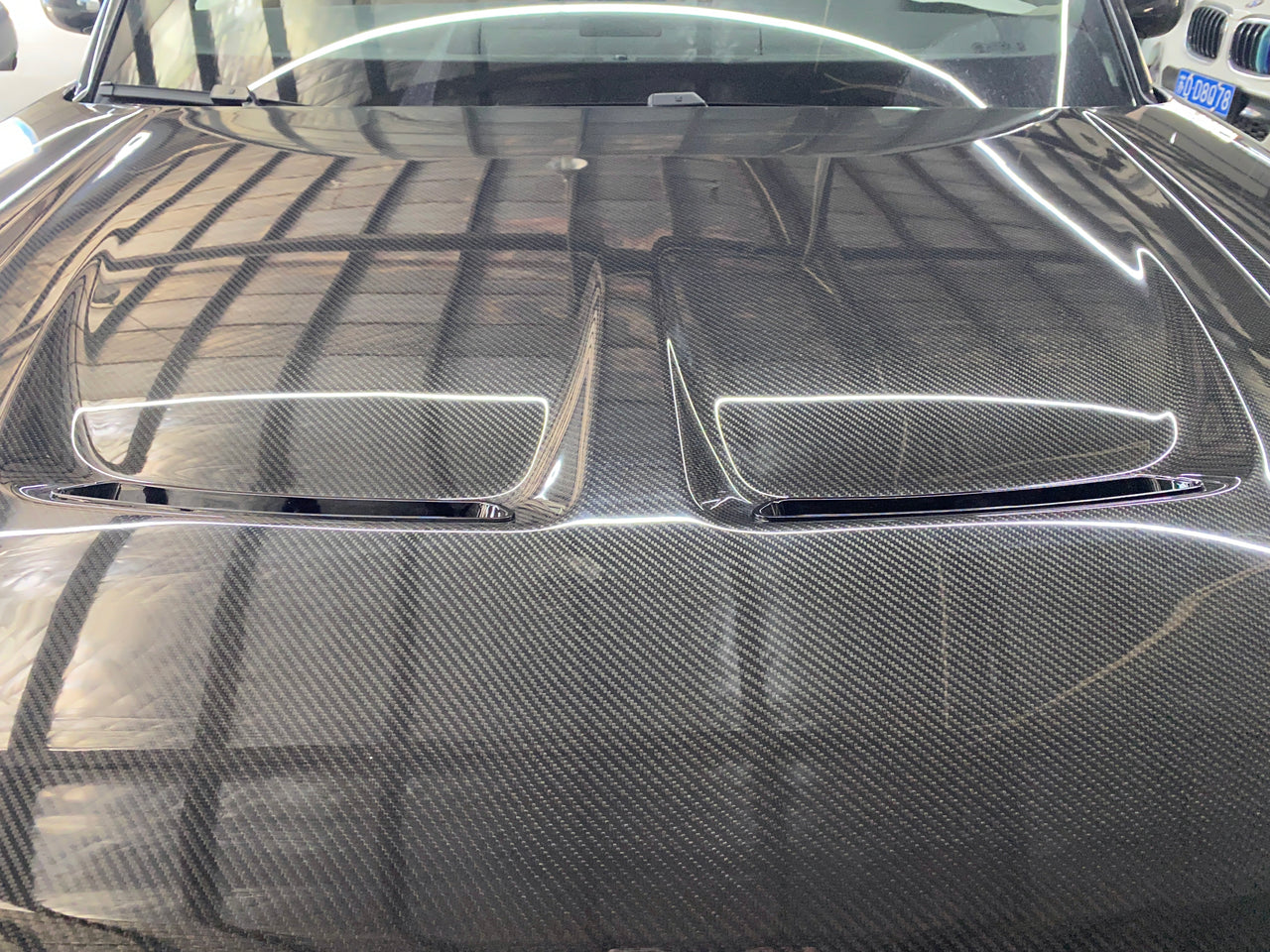 Range Rover L460 Vogue Carbon Hood