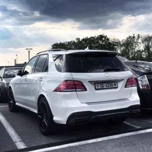 Mercedes Benz GLE AMG (W166) Rear diffuser with exhaust tips – Forza ...