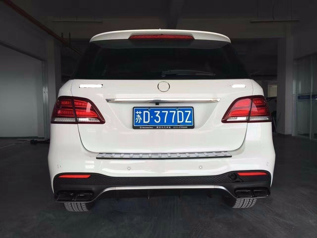 Rear diffuser with exhaust tips 63 for Mercedes Benz GLE AMG (W166)