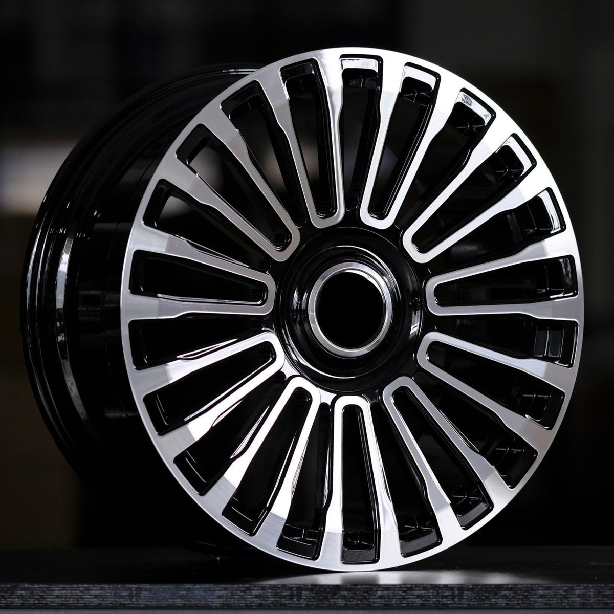 OEM Rolls-Royce wheels Cullinan, Ghost, Dawn, Wraith, Phantom RR01 ...