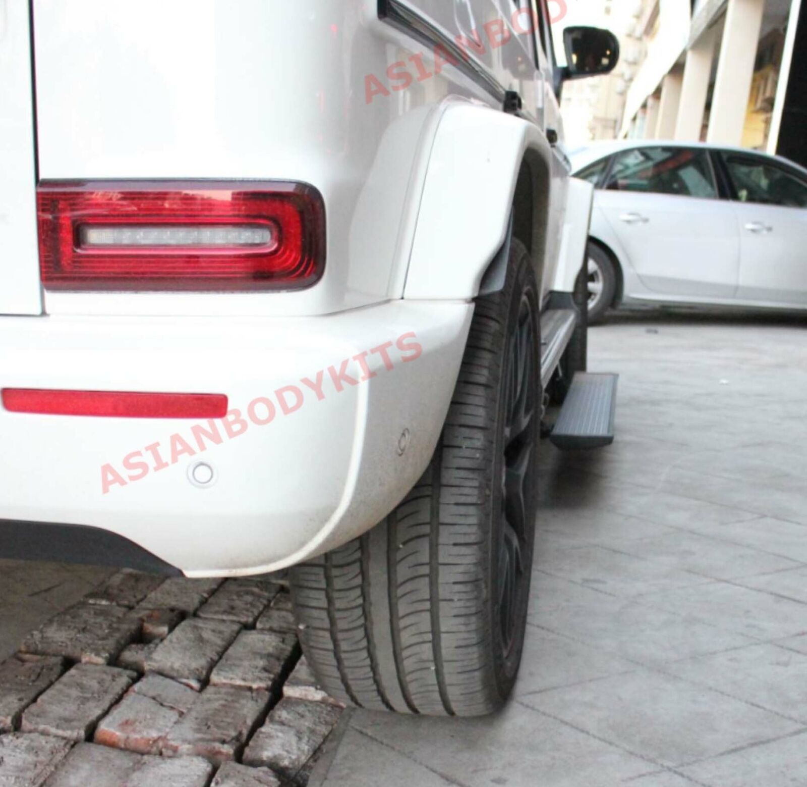 Short Electric Side Step Running Boards for Mercedes Benz G class W463A G63 18+ - Forza Performance Group