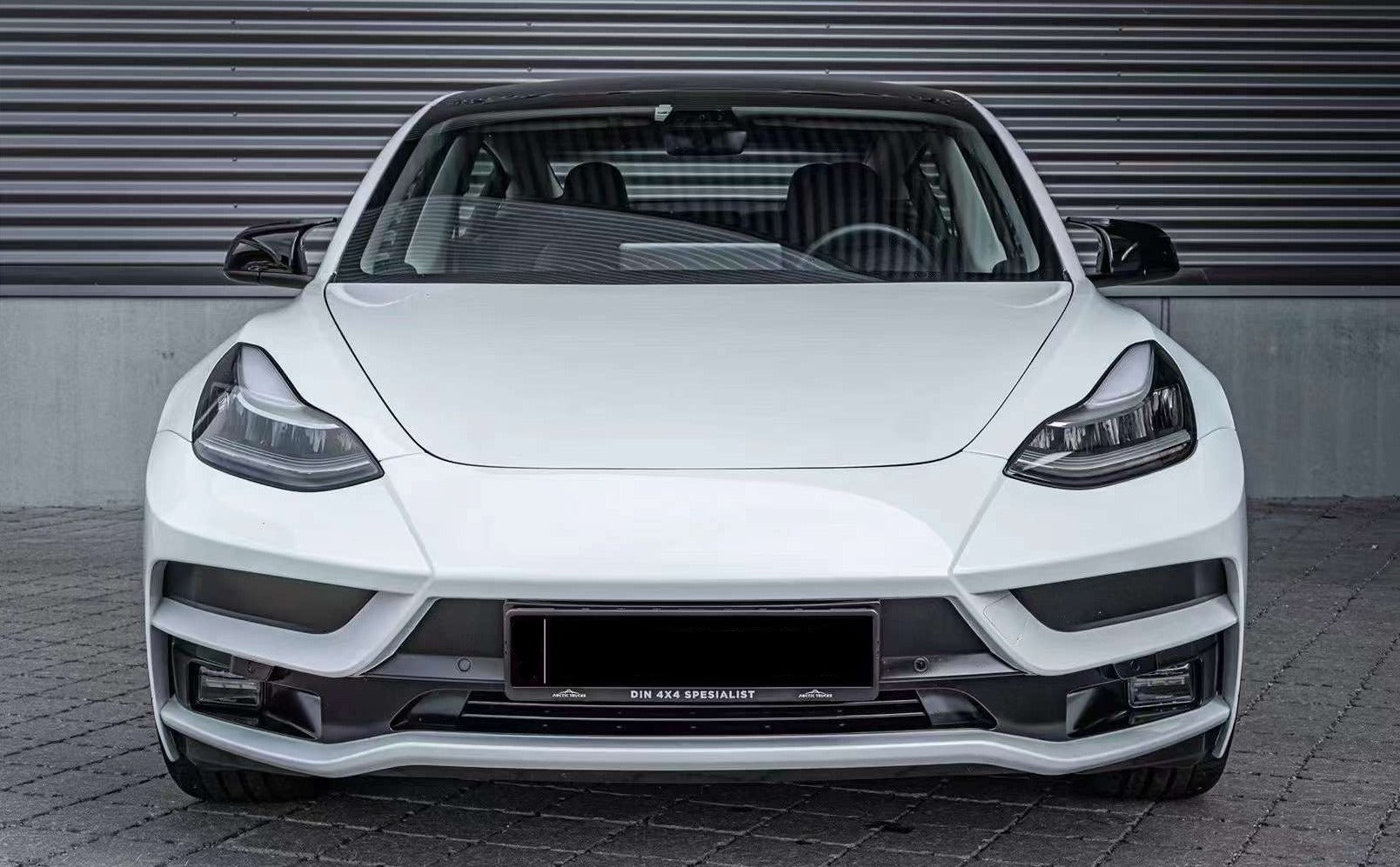 STARTECH Body Kit For Tesla Model Y  Set include:  Front Bumper Assembly Side Skirt Trims Rear Spoiler Rear Bumper Assembly Material: Plastic Note: Professional installation is required