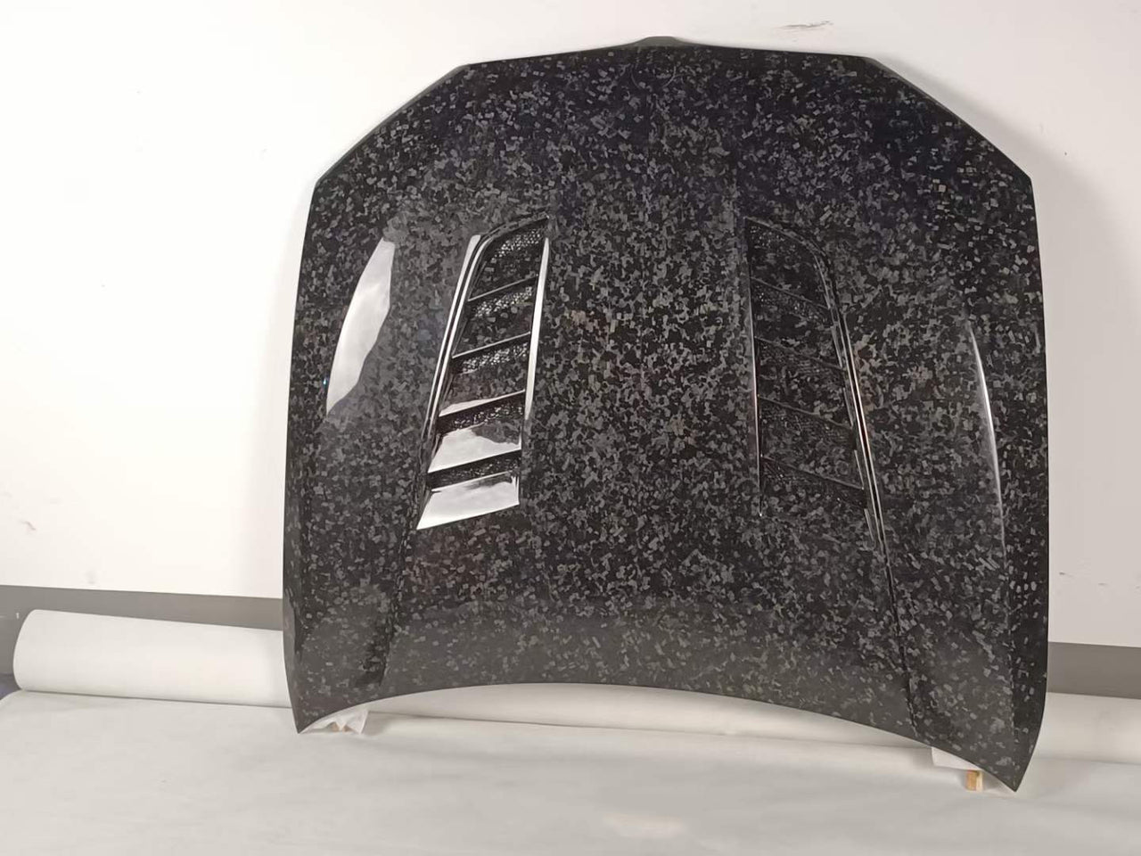 V STYLE DRY CARBON HOOD for BMW M5 F90 G38 G30