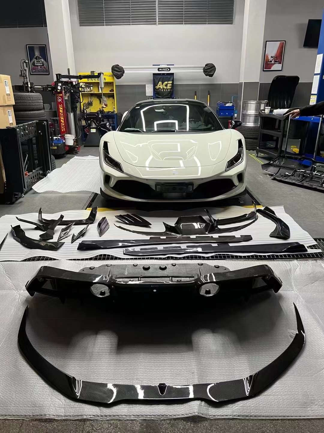 Wide Body Kit For Ferrari F8 GTB