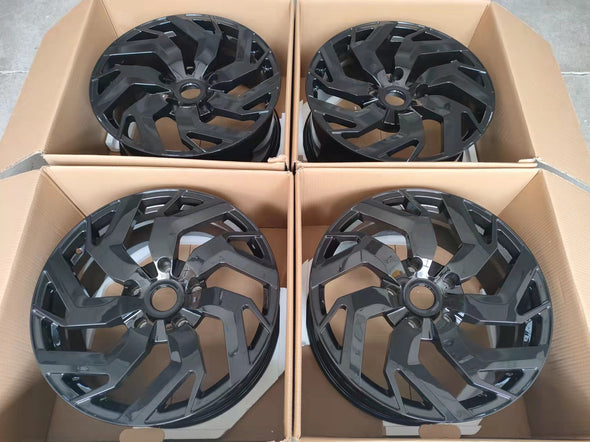 We manufacture premium quality forged wheels rims for   TOYOTA LAND CRUISER 300 LC 300 in any design, size, color.  Wheels size: 22 x 9 ET 55   PCD: 6 X 139.7   CB: 95.1  Forged wheels can be produced in any wheel specs by your inquiries and we can provide our specs