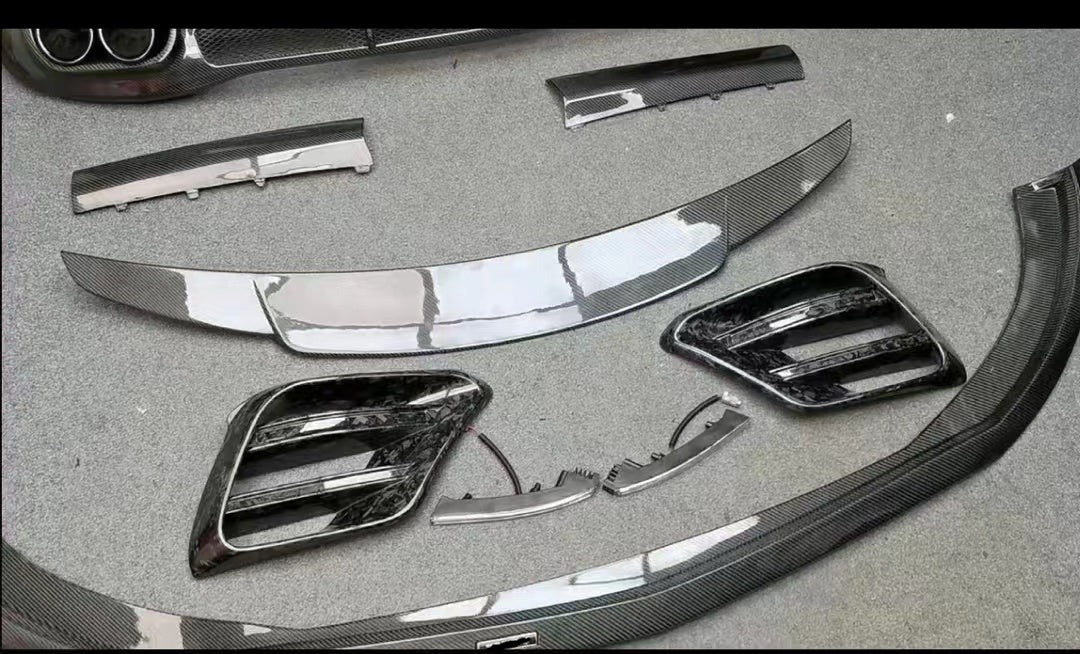 DRY CARBON BODY KIT for MERCEDES BENZ S CLASS AMG W223 2020+  Set includes:  Front Lip with LED Trunk Spoiler Rear Diffuser Air Vents