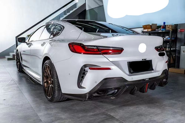 CARBON FIBER BODY KIT for BMW 8 SERIES G16 2019+

Set includes:

Front Lip
Side Skirts
Rear Diffuser
Rear Bumper Trims

Material: Real Carbon Fiber

NOTE: Professional installation is required.