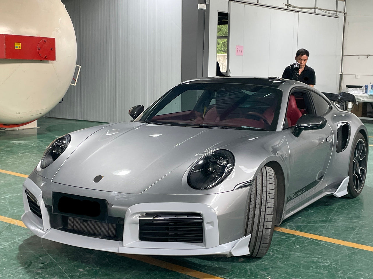 DRY CARBON BODY KIT FOR PORSCHE 911 992 TURBO TURBO S 2019+  Set includes:  Front Lip Front Air Vent Covers Side Skirts  Rear Diffuser Exhaust Tips Rear Canards Rear Spoiler