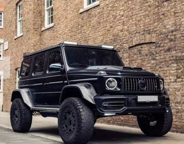 Carbon Fenders for Mercedes-Benz W463A W464 G Class 4x4 Fenders Material: Carbon Fiber  Installation note: Professional installation/modification is required