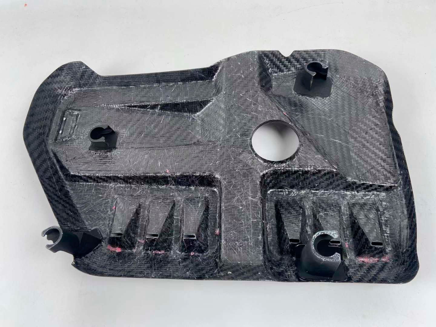 CARBON FIBER ENGINE COVER KIT for BMW G8X M2 M3 M4 2020+

Set includes:

Engine Cover
Intake
Strut Brace / Bar

Material: Carbon Fiber