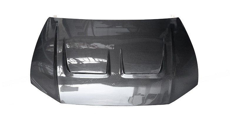 DRY CARBON HOOD for AUDI Q8 2019 - 2023  Set includes:  Hood