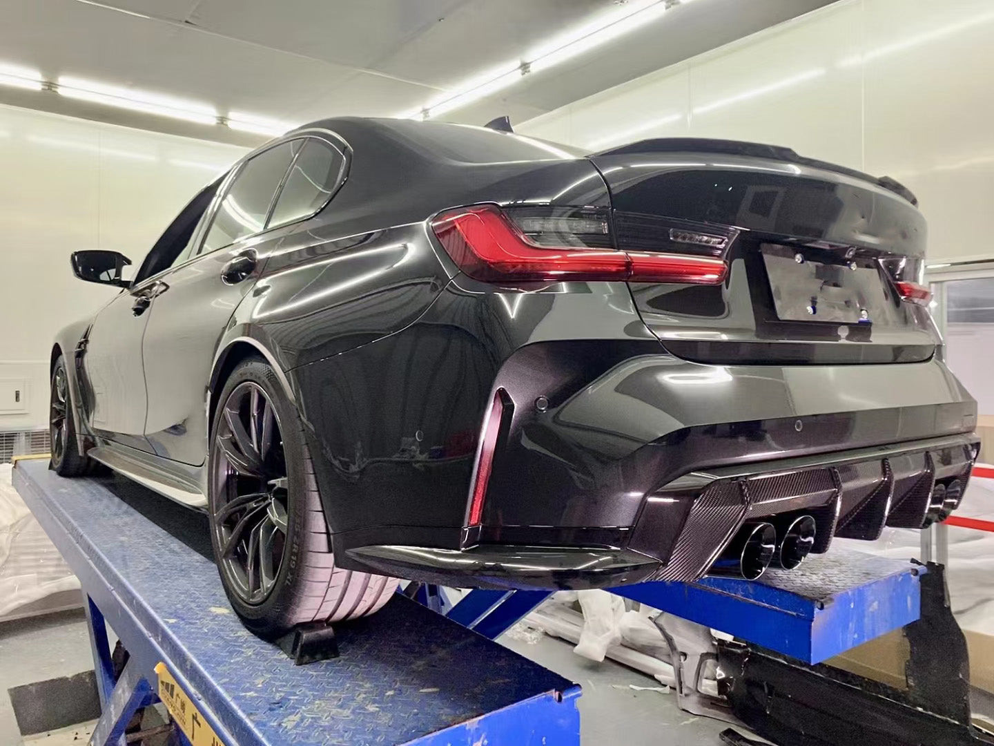 CARBON FIBER REAR DIFFUSER V2 for BMW G82 M4 2020+ – Forza Performance ...