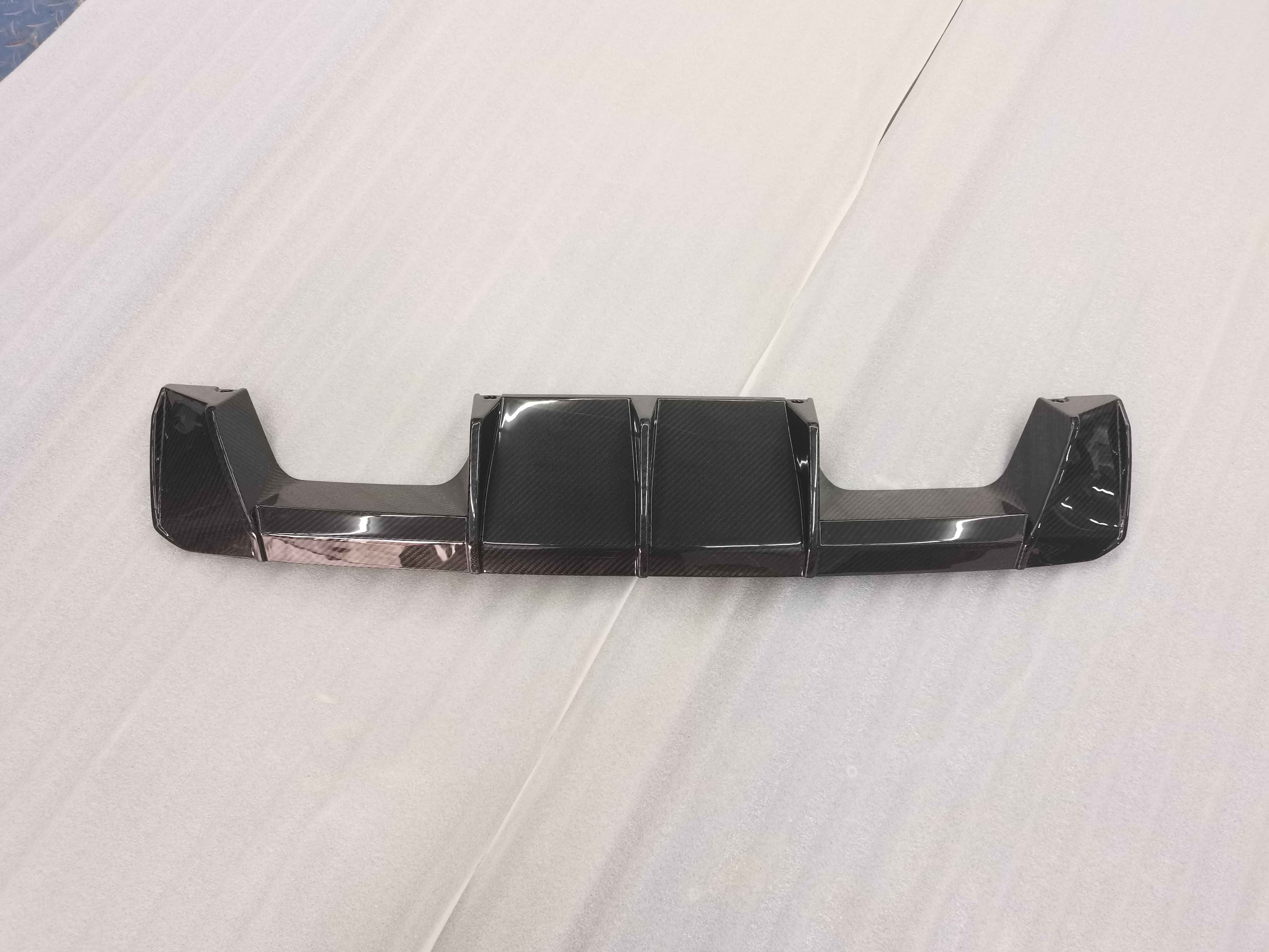 CARBON FIBER REAR DIFFUSER V2 for BMW G82 M4 2020+ – Forza Performance ...