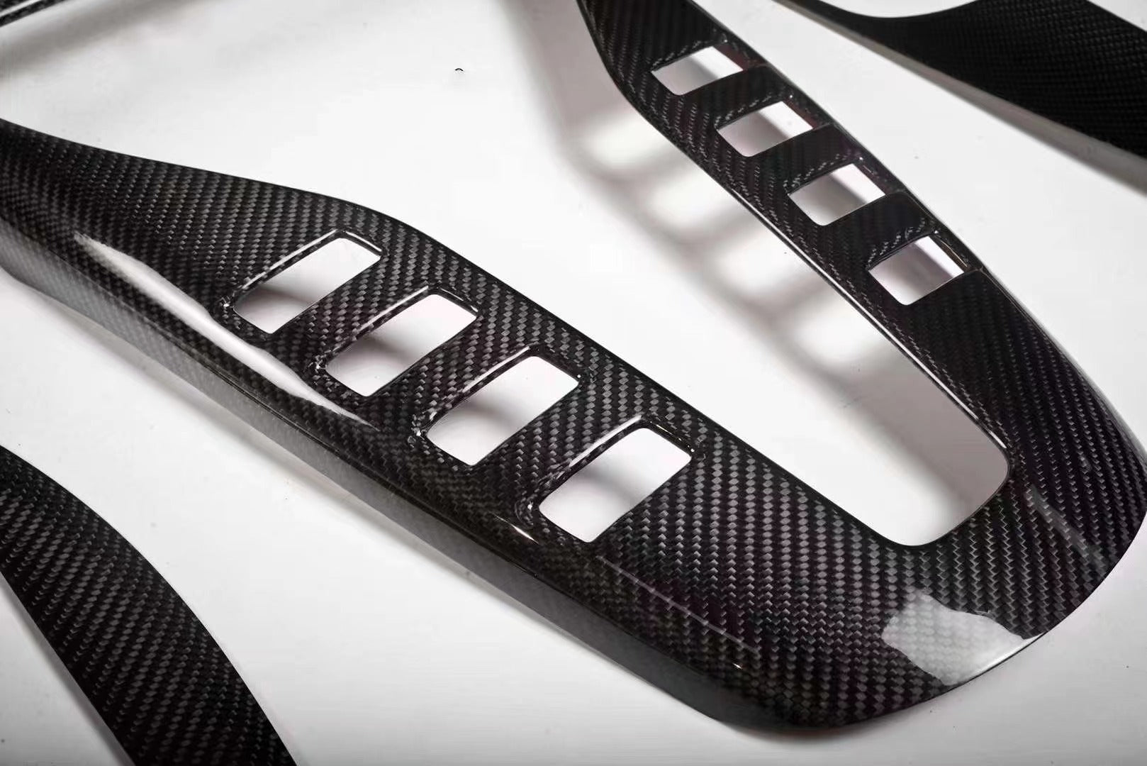 Carbon Interior Parts For Mercedes Benz AMG GT 4 Doors X290
