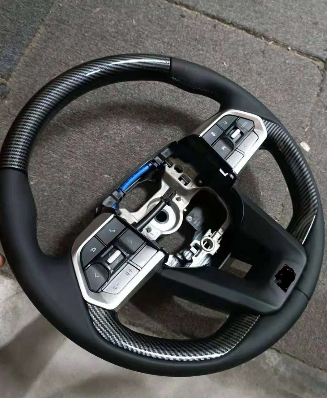 CARBON STEERING WHEEL FOR TOYOTA LAND CRUISER 300 LC 300 GR SPORT