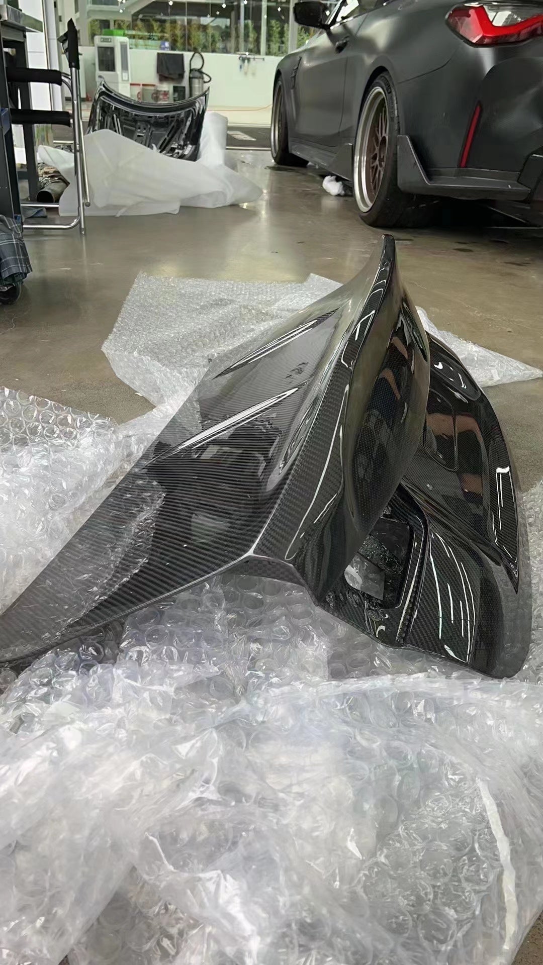 Carbon Trunk For BMW M3 G80 M4 G82 2020+  Set include:    Trunk Material: Carbon NOTE: Professional installation is required