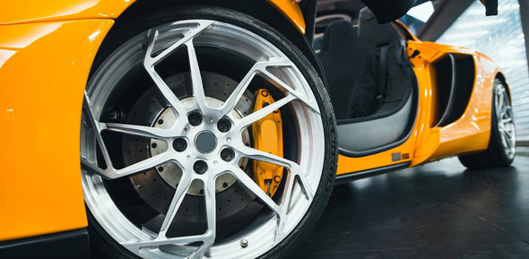 We produced premium quality forged wheels rims for  MCLAREN 650S  Our wheels sizes:   Front 20 x 9 ET 32  Rear 21 x 12.5 ET 38  Finishing: White  Forged wheels can be produced in any wheel specs by your inquiries and we can provide our specs