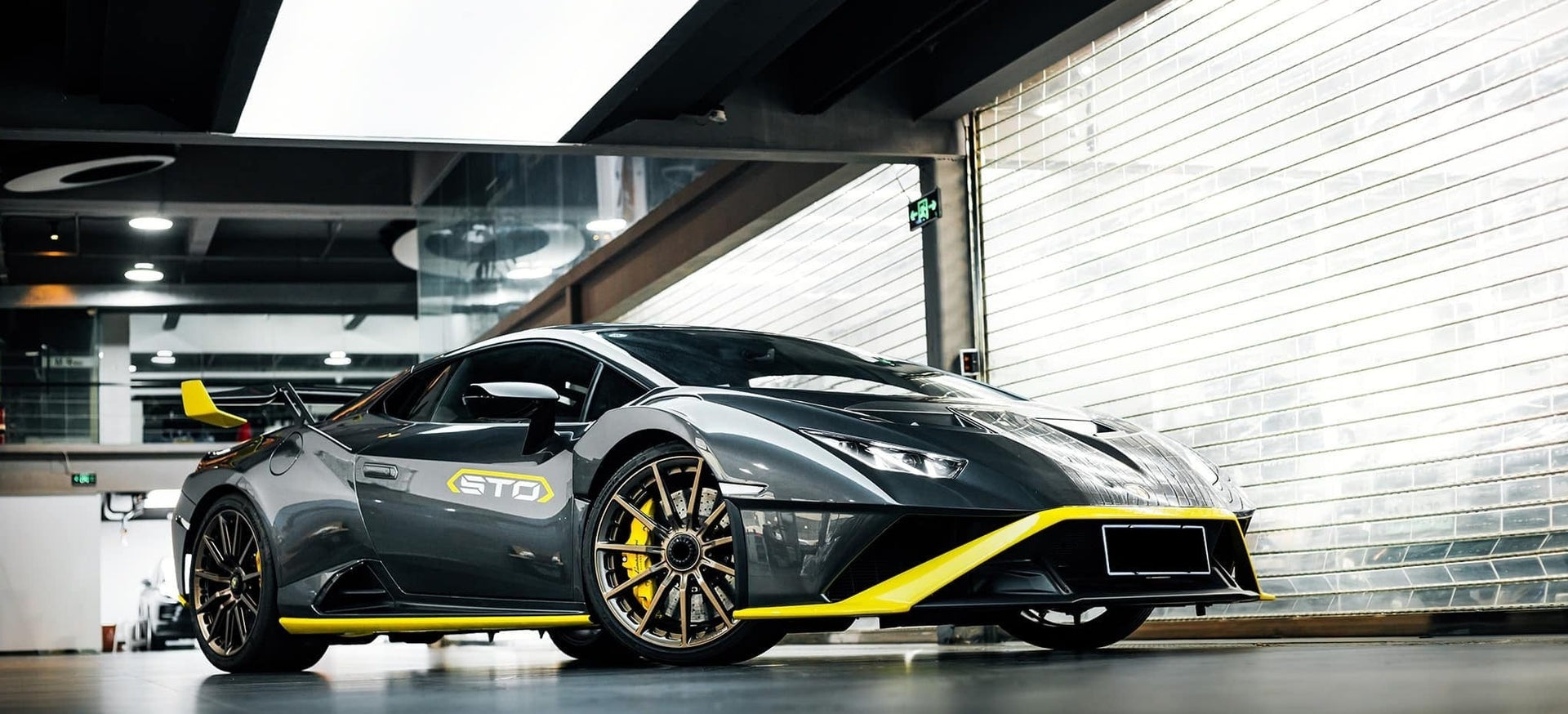 FORGED WHEELS RIMS 21 INCH FOR LAMBORGHINI HURACAN STO 4 CENTRE LOCK