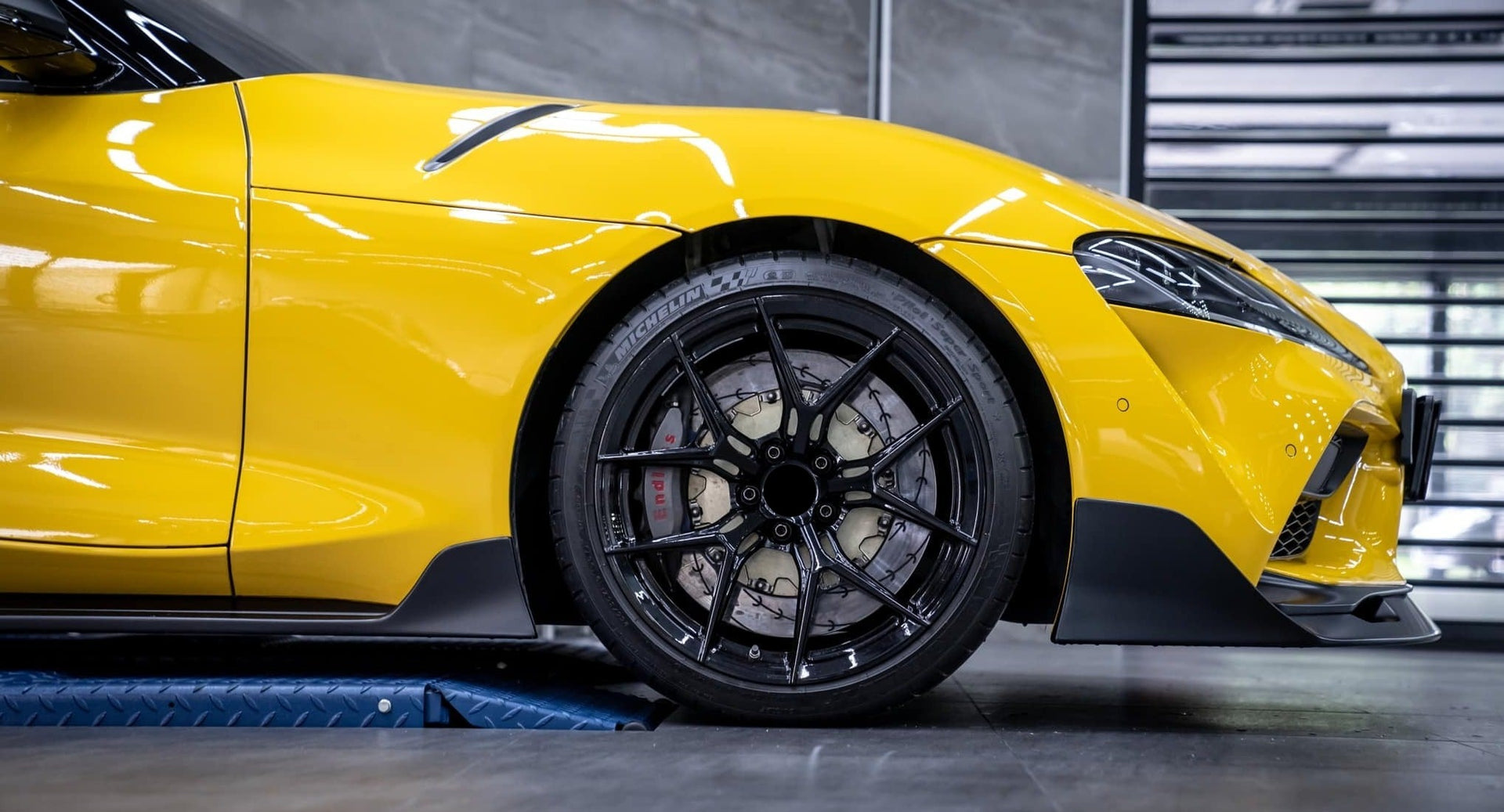 We produced premium quality forged wheels rims for  TOYOTA SUPRA  Our wheels sizes:   Front 20 x 9 ET 32  Rear 20 x 10 ET 40  Finishing: Glossy Black  Forged wheels can be produced in any wheel specs by your inquiries and we can provide our specs