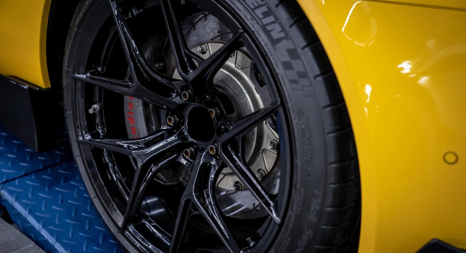 We produced premium quality forged wheels rims for  TOYOTA SUPRA  Our wheels sizes:   Front 20 x 9 ET 32  Rear 20 x 10 ET 40  Finishing: Glossy Black  Forged wheels can be produced in any wheel specs by your inquiries and we can provide our specs