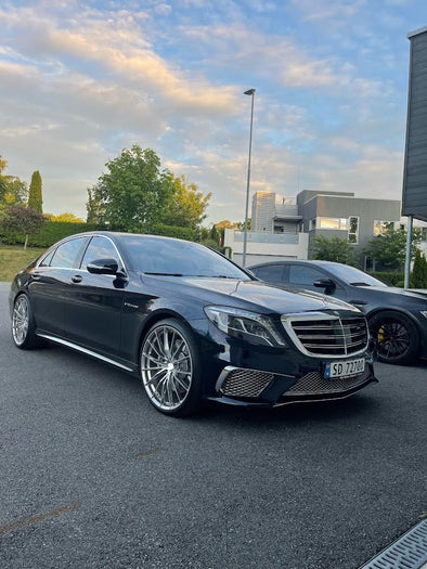 HRE P103 We produced premium quality forged wheels rims for  MERCEDES BENZ S CLASS W222  Our wheels sizes:   Front 22 x 9 ET 31  Rear 22 x 10 ET 35  Finishing: Polished  Forged wheels can be produced in any wheel specs by your inquiries and we can provide our specs