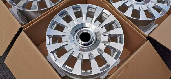 OEM We produced premium quality forged wheels rims for  ROLLS ROYCE PHANTOM  Our wheels sizes:   Front 21 x 9.5 ET 25  Rear 21 x 10 ET 30  Finishing: Chrome  Forged wheels can be produced in any wheel specs by your inquiries and we can provide our specs