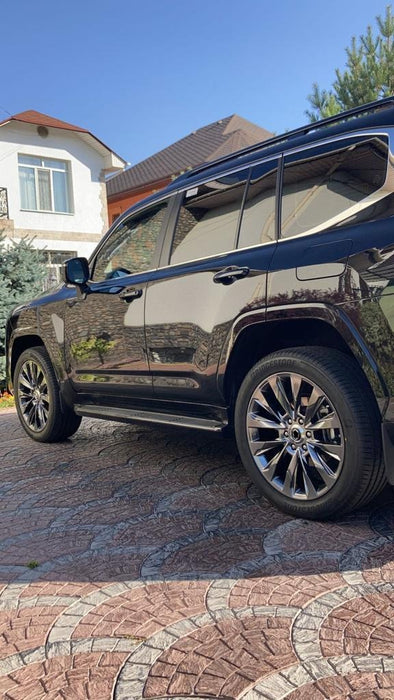 We produced premium quality forged wheels rims for  TOYOTA LAND CRUISER 300 LC300  Our wheels sizes:  Front 20 x 8 ET 60  Rear 20 x 8 ET 60  Finishing: Hyper Black  Forged wheels can be produced in any wheel specs by your inquiries and we can provide our specs
