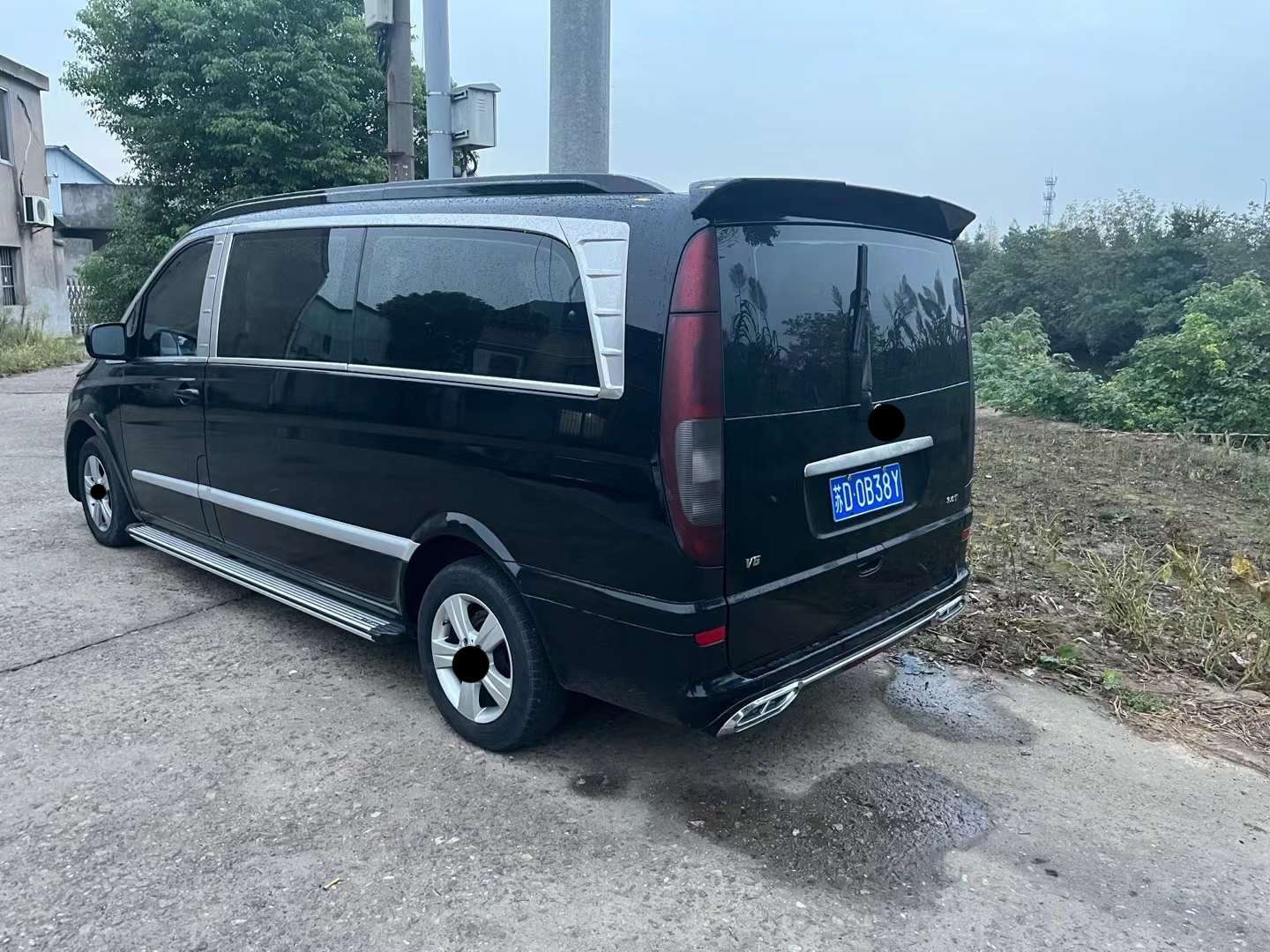 Conversion Body Kit For Mercedes Benz Vito 2009 - 2014 W639 to V-Class W 447 2015+  Set include:  Hood HeadLights Side Fenders Front Bumper Assembly Material: Plastic  Note: Professional installation is required