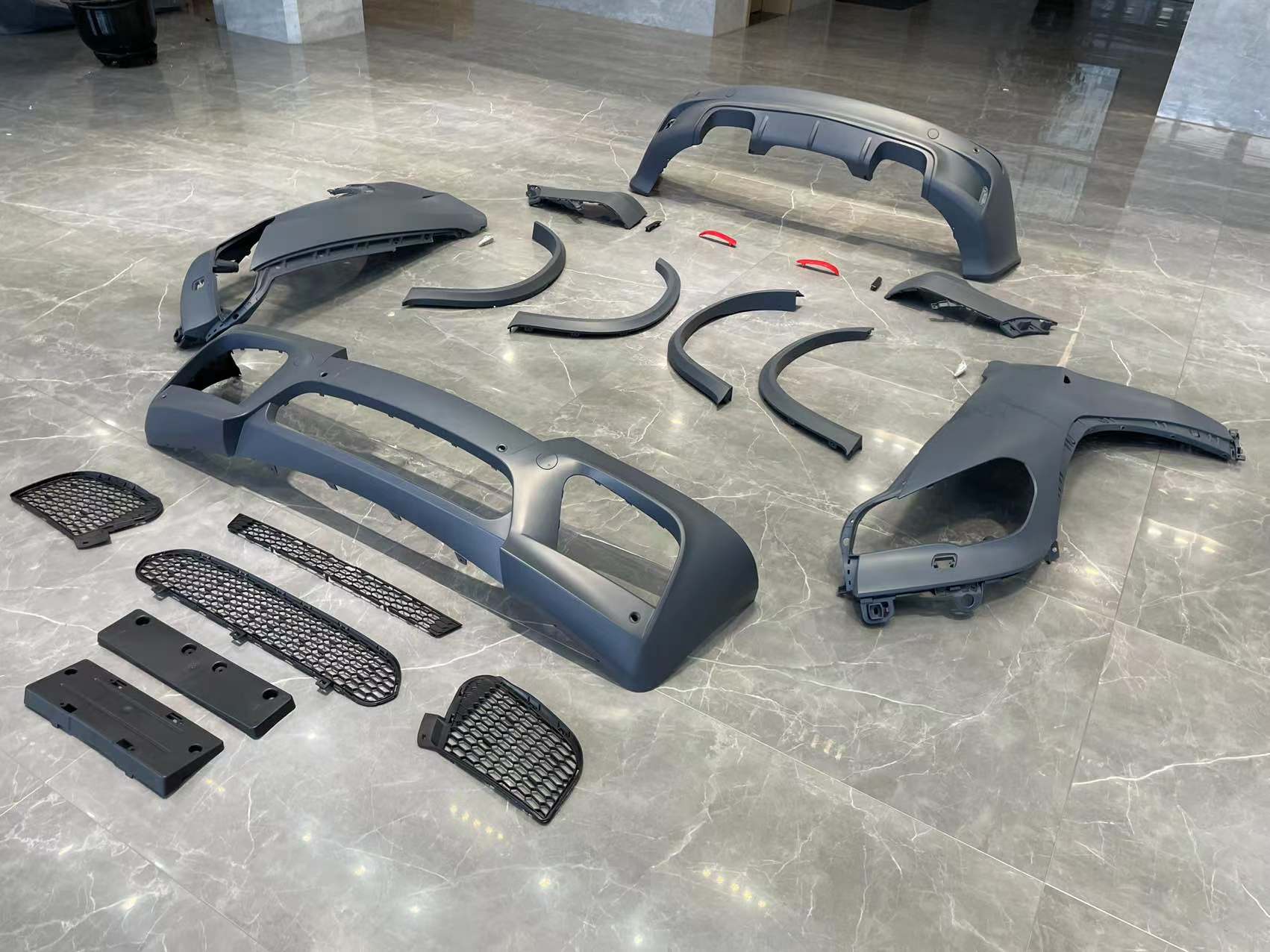 Conversion Body Kit For BMW X5 E70 2006 - 2013 to BMW X5M E70  Set include:   Front Bumper With Grilles Fenders Wheel Liners Rear Bumper Material: Plastic PP  NOTE: Professional installation is required 