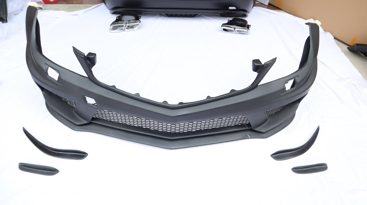 CONVERSION BODY KIT for MERCEDES-BENZ C-CLASS W204 UPGRADE to W204 FACELIFT 2011 - 2015
Set includes:
Rear Bumper
Front Bumper
Material: Carbon Fiber+FRP
Note: Professional installation is required