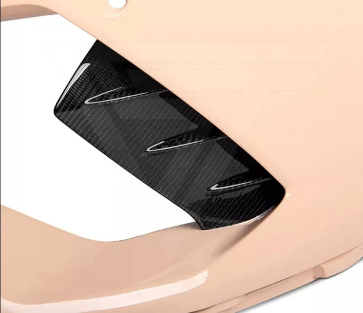 Conversion Dry Body Kit For Huracan To EVO RWD  Set include: Front Bumper Side Skirts Rear Bumper Tail Base Rear Spoiler Material: DRY CARBON