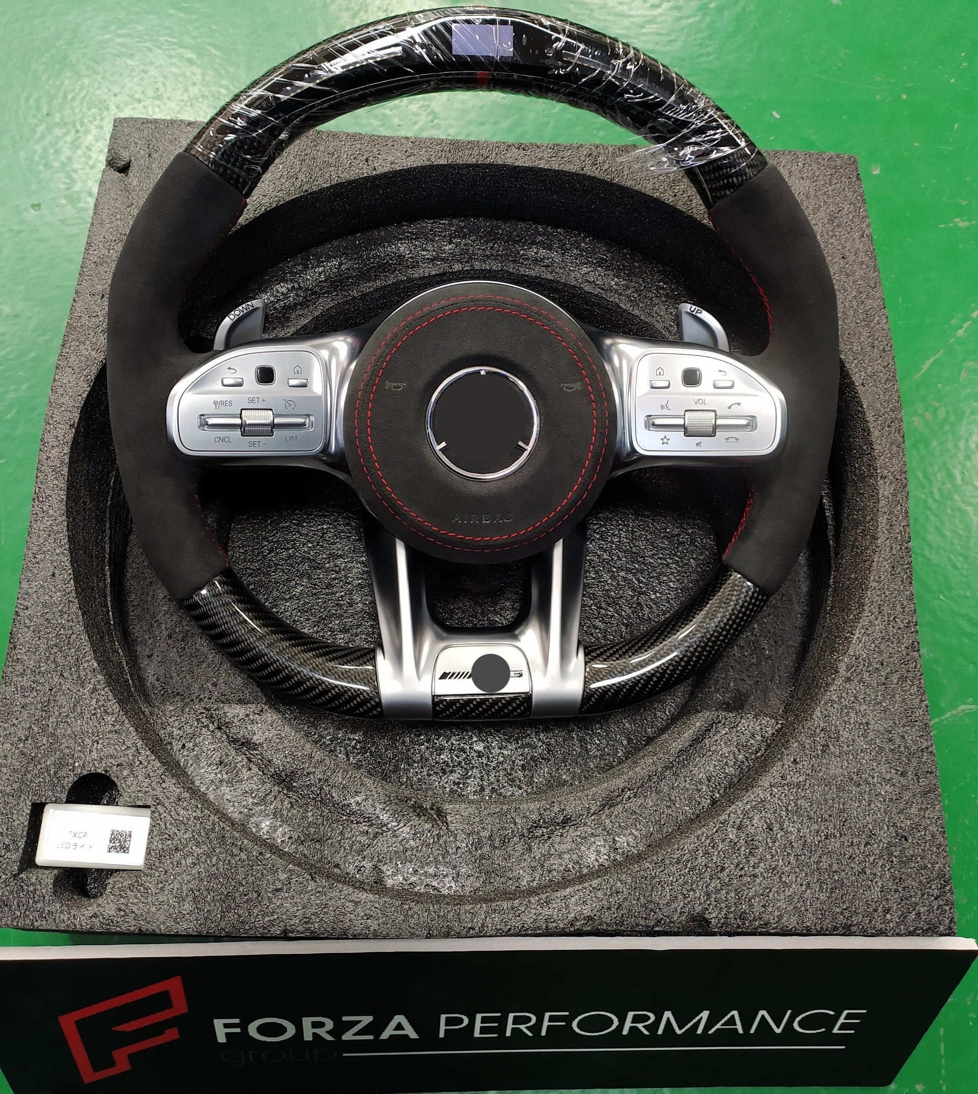 Custom Carbon Steering Wheel for MERCEDES-Benz C-class W206 C63S AMG C200 W205 W204