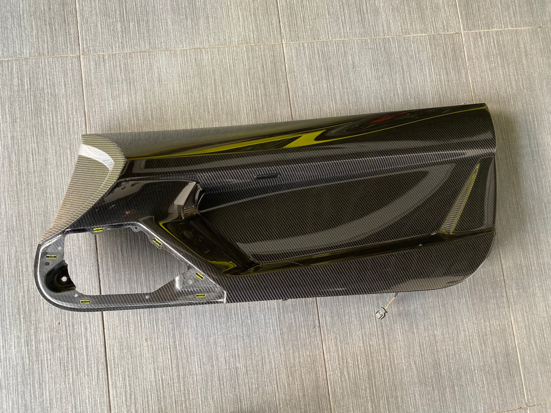 DOOR PANEL FOR LAMBORGHINI AVENTADOR 2011-2016  Material: Real Carbon Fiber