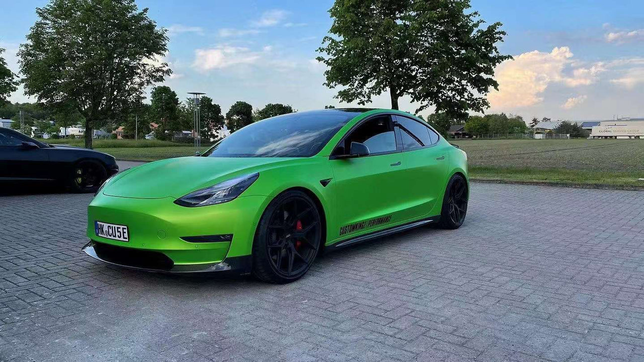  VORSTEINER DRY CARBON BODY KIT for Tesla Model 3  Set include:    Front lip Rear diffuser Spoiler Side Skirts Material: DRY Carbon