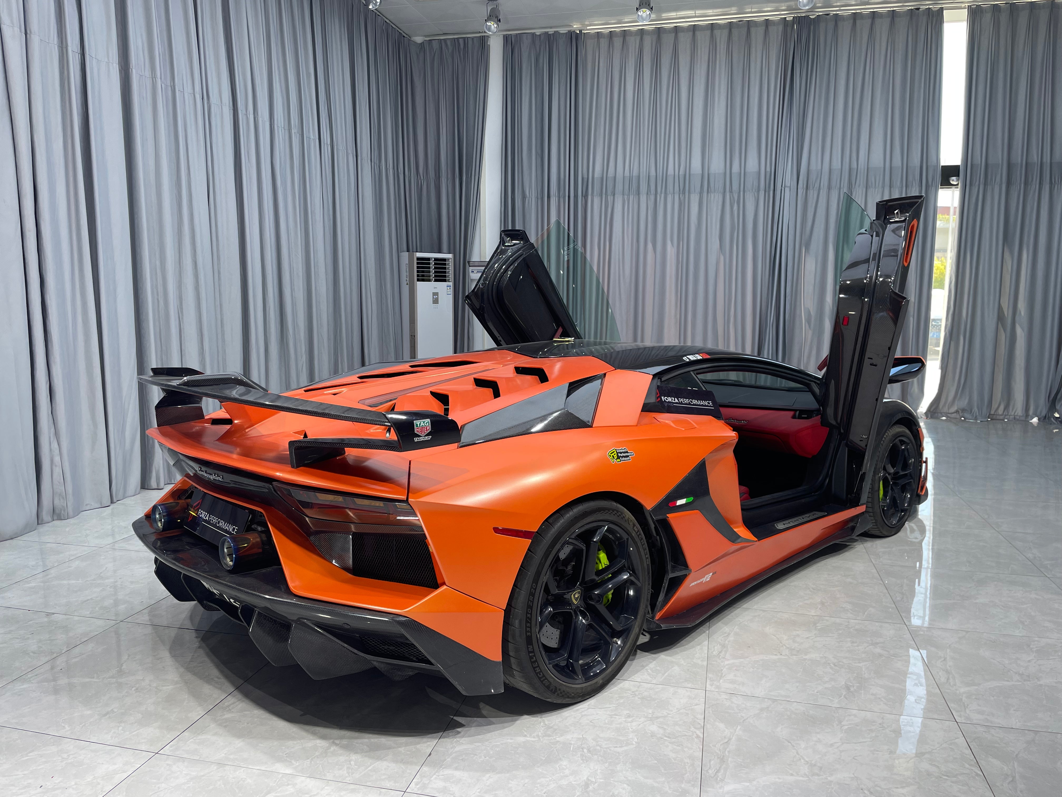Lp720 Engine DRY CARBON CONVERSION BODY KIT for LAMBORGHINI AVENTADOR LP700 LP720 L ...