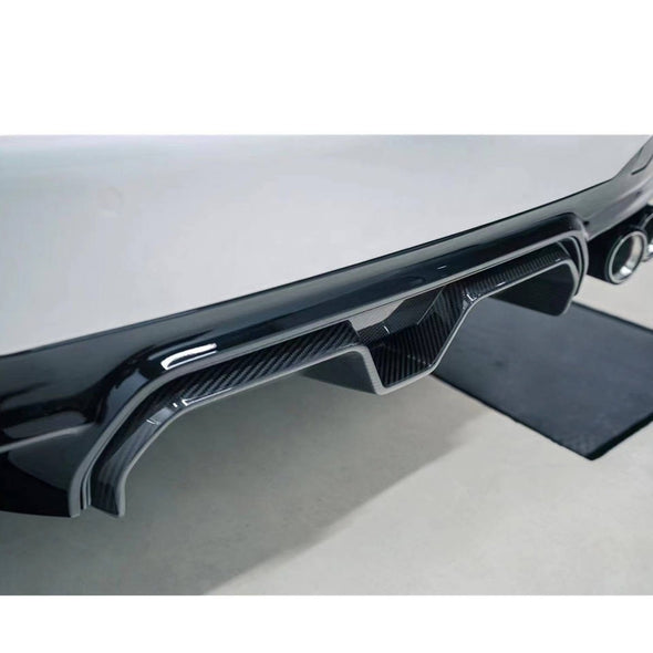 Aftermarket Dry Carbon Rear Diffuser For BMW M5 F90 LCI 2020+  Set include:  Rear Diffuser Material: Real Dry Carbon Fiber  Note Professional installation is required
