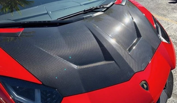 Dry Carbon Hood For Lamborghini Aventador LB834 700/720/740/750  Set include: Hood Material: Dry Carbon  NOTE: Professional installation is required during installation