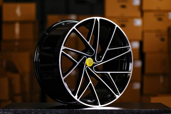 Custom forged wheels for Ferrari Roma