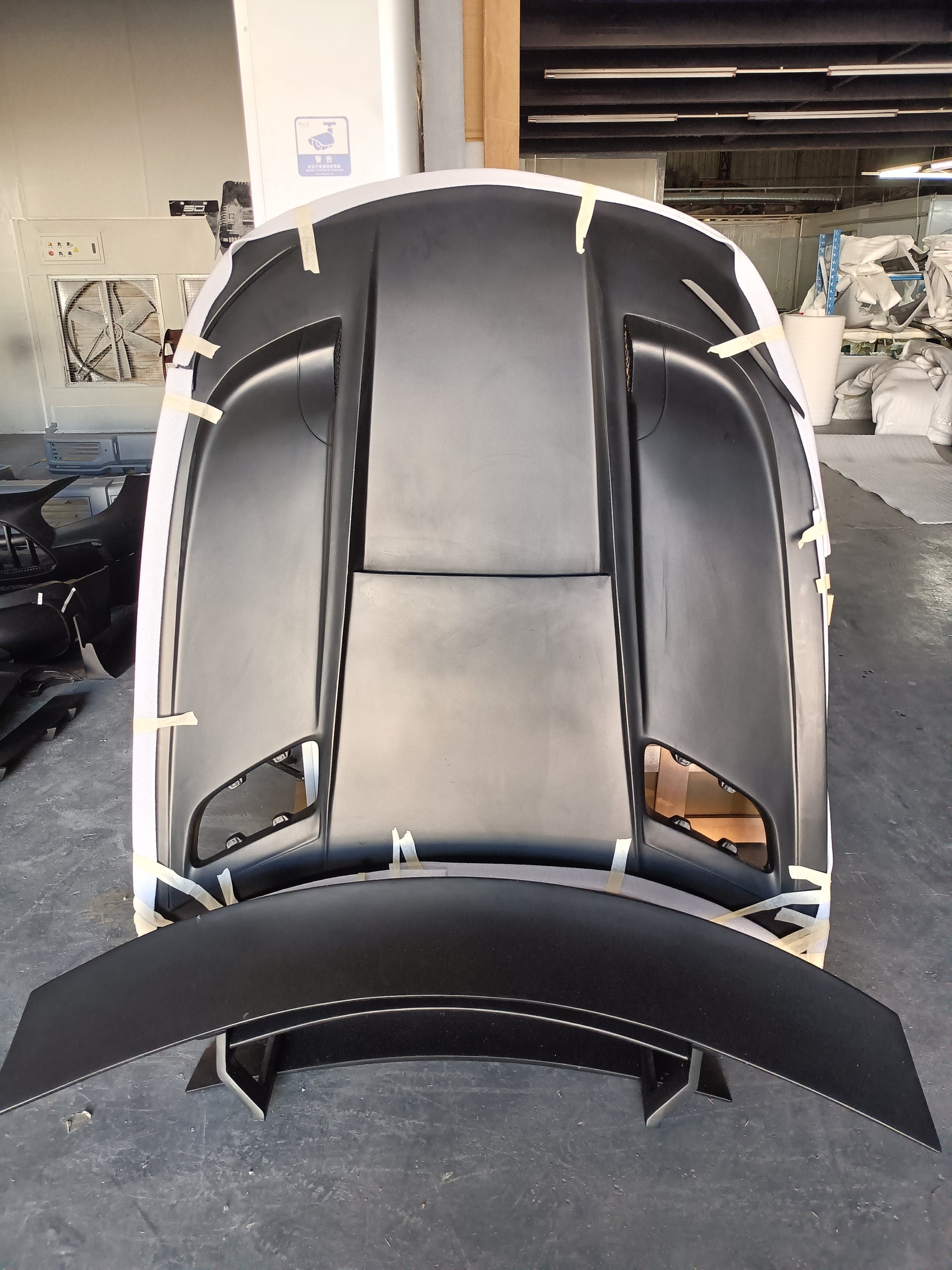 Black Series Body Kit For Mercedes Benz AMG GT Coupe 2014-2017  Set include:  Grille  Front Bumper Front Lip  Canards Fenders Side Skirts Hood Spoiler Rear Bumper Material: FiberGlass  Note: Professional installation is required