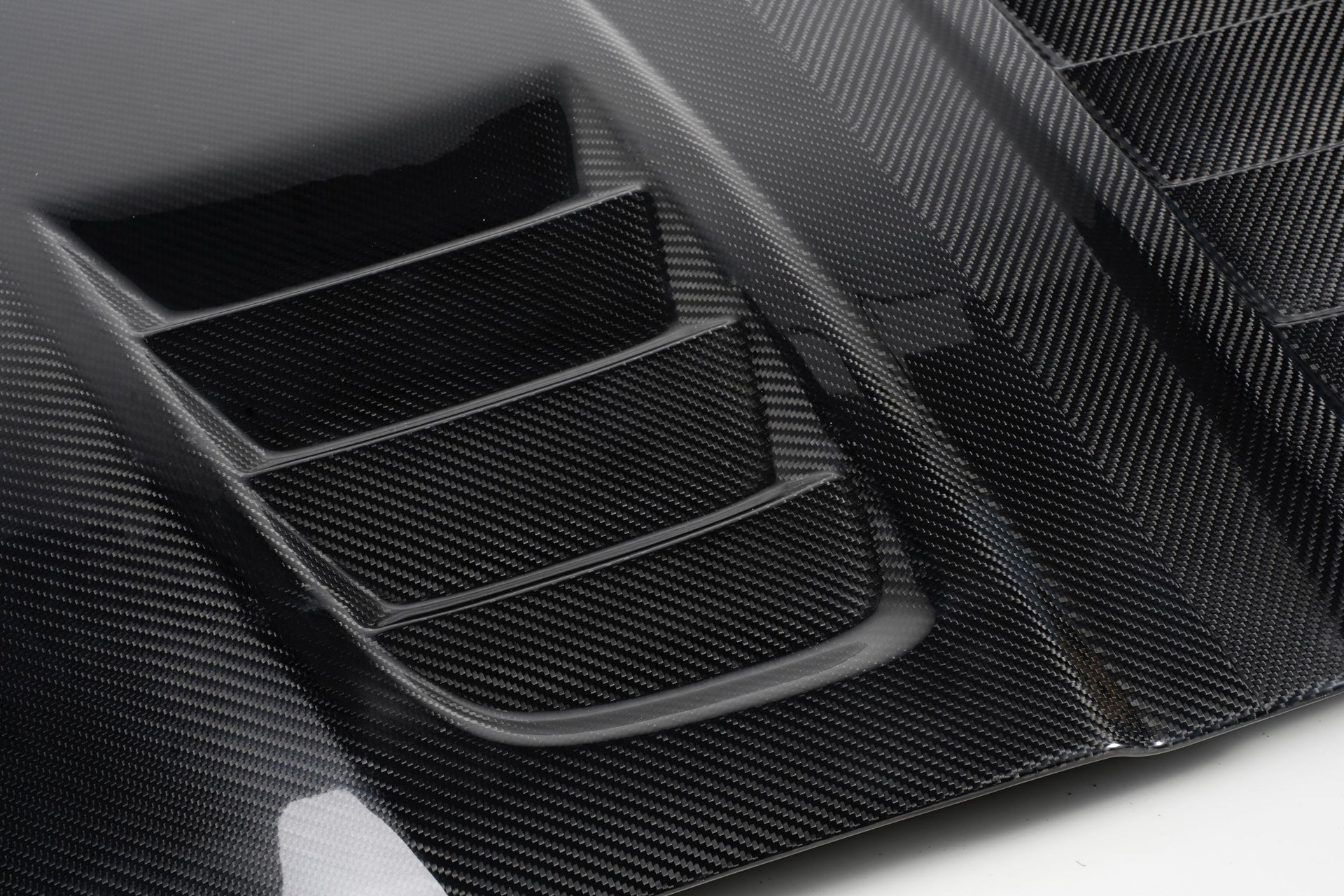 CLSGP Carbon Hood / Bonnet for BMW G82 M4 2020+  Set Include:  Hood / Bonnet ﻿Material: Carbon Fiber