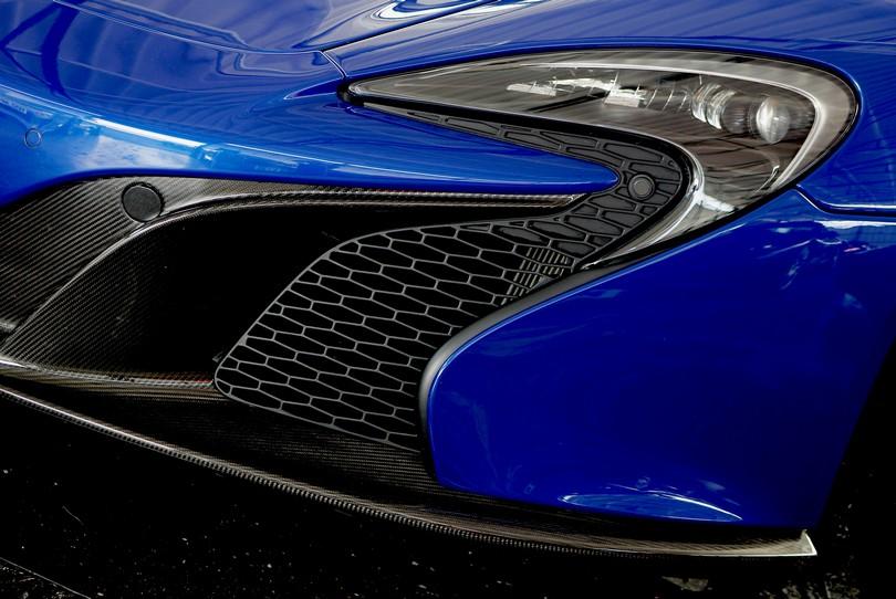 HEADLIGHTS for McLaren 650S 675LT

Set includes:

Left and Right Headlights

Part Number:&nbsp;MCL-HL650S, 12A3350CP