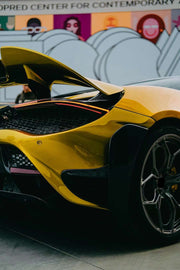 Conversion carbon body kit for McLaren 720S upgrade to 765LT