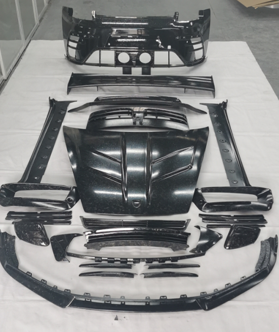 FULL DRY CARBON BODY KIT V3 for PORSCHE 911 992 2018+  Set includes:  Front Lip Front Bumper Vents Side Skirts Hood/Bonnet Spoiler Rear Bumper Mirror Covers Trunk Spoiler Exhaust Tips