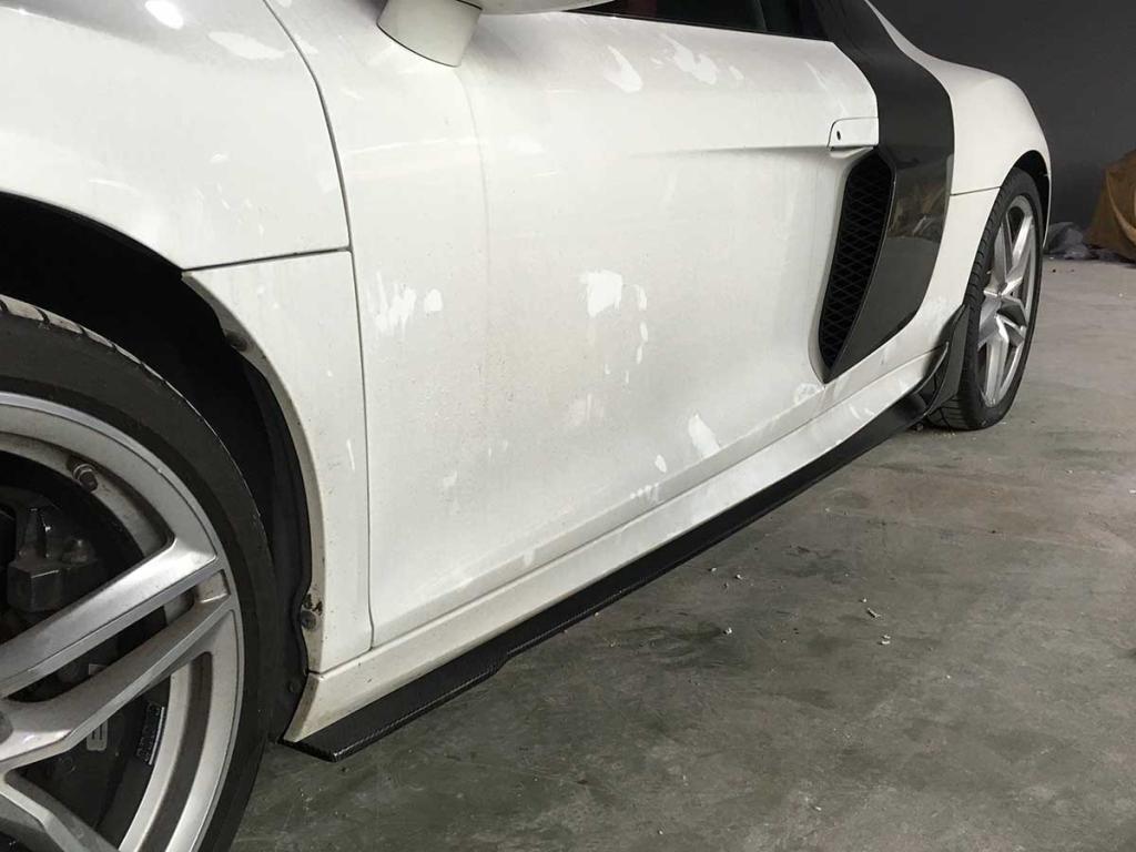 Carbon Fiber Car Side Skirts Extensions for Audi R8 Type 42 2007 - 2015