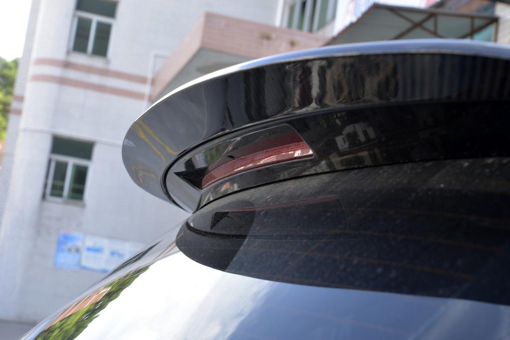 Mercedes Benz S205 C-Class Wagon Roof Spoiler - Carbon Fiber